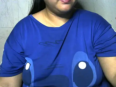 Snapshot of Azaleah30 chatting on October 2025 02:02:01 PM Azaleah30 online show from October 2025 02:02:01 PM