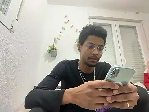 Albert Madrid online show from February 2026 05:34:02 AM