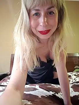 Snapshot of SelinaLovqx chatting on June 2026 07:50:02 AM SelinaLovqx online show from June 2026 07:50:02 AM