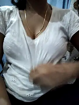 Ezabelljohn online show from April 2026 07:09:01 AM