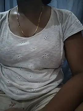 Ezabelljohn online show from June 2026 07:47:02 AM