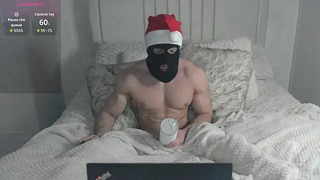 Snapshot of Masked_Bull38_Uk chatting on December 2025 08:45:02 AM Masked Bull38 Uk online show from December 2025 08:45:02 AM