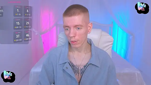 Cristian  Dior online show from November 2025 05:56:01 PM