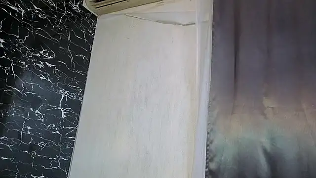 Snapshot of Biancka_ chatting on March 2026 05:00:02 AM Biancka online show from March 2026 05:00:02 AM