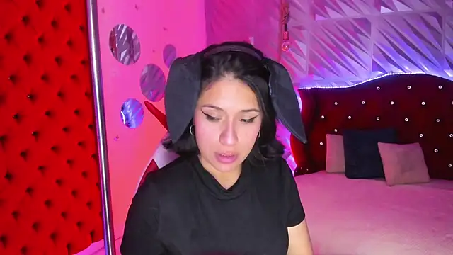 Snapshot of Roxanne_Han chatting on July 2026 12:34:01 PM Roxanne Han online show from July 2026 12:34:01 PM