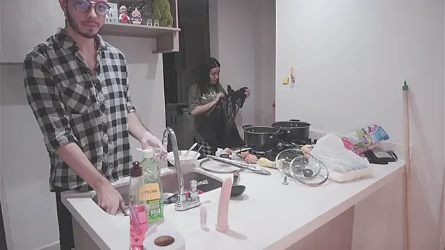 dan and daya online show from November 2025 11:48:01 PM