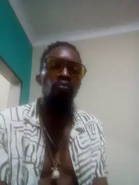 Snapshot of Blck420 chatting on October 2025 09:35:02 PM Blck420 online show from October 2025 09:35:02 PM