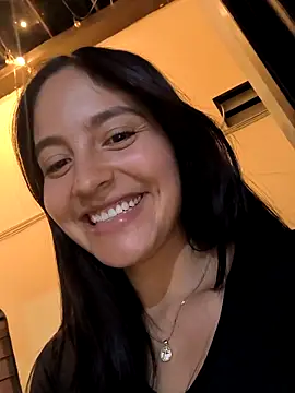 Snapshot of SofiCastro09_ chatting on March 2026 01:32:01 AM SofiCastro09 online show from March 2026 01:32:01 AM