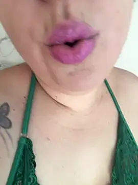 Rheetnena1 online show from April 2026 04:12:01 PM