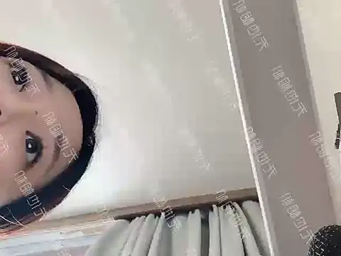 SophiaHu online show from October 2025 07:16:01 AM