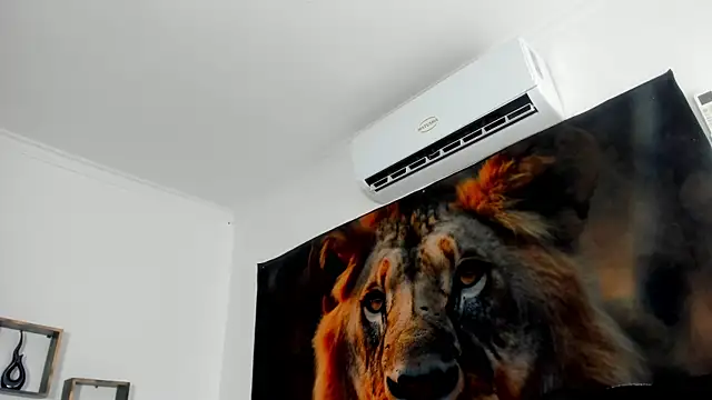 Snapshot of tatis_sofia chatting on April 2026 12:50:02 PM tatis sofia online show from April 2026 12:50:02 PM