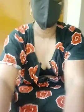 Snapshot of tamilammu1431 chatting on February 2026 07:40:01 AM tamilammu1431 online show from February 2026 07:40:01 AM