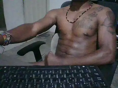 Snapshot of LKHALIFAXXX chatting on October 2025 07:40:01 AM LKHALIFAXXX online show from October 2025 07:40:01 AM