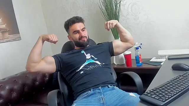 MicahLane online show from October 2025 05:33:02 AM