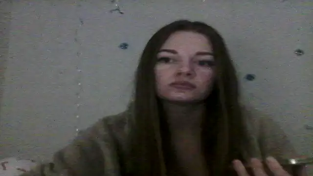 EllaMoonlight online show from November 2025 04:30:01 PM