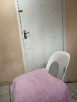 Nicole bash online show from December 2025 07:48:02 AM