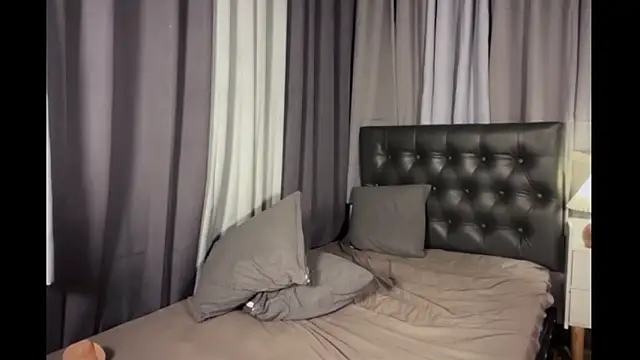 Candicemeow online show from June 2026 10:17:02 AM