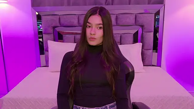 Bella Clark2 online show from November 2025 04:34:01 AM