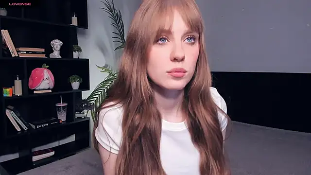 TessaStruble online show from November 2025 08:06:01 AM