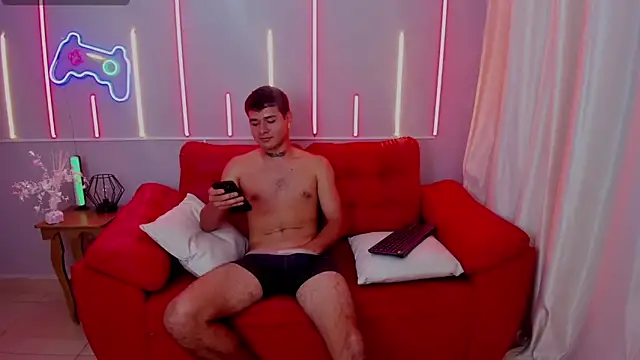 Latino Lover  online show from October 2025 02:56:01 AM