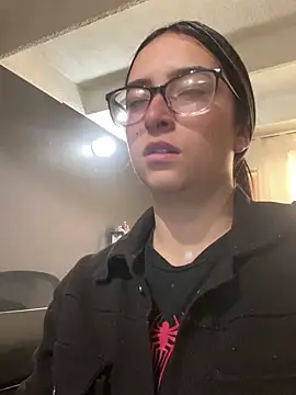 Kloe Novoa online show from December 2025 02:14:02 PM