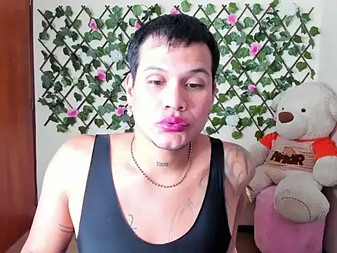 Madeline ferrara online show from October 2025 06:35:02 PM