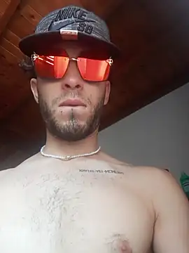 Snapshot of Paul_Bellucci chatting on November 2025 06:30:01 PM Paul Bellucci online show from November 2025 06:30:01 PM