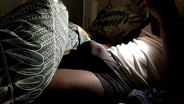 Aboo340 online show from October 2025 07:29:02 PM