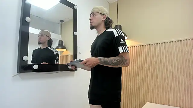 STEINER 01 online show from October 2025 04:38:01 AM