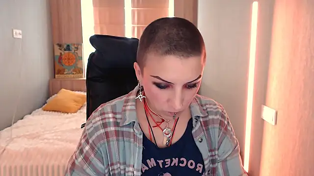 Snapshot of Sweet-n-Strong chatting on July 2026 10:55:01 AM Sweet-n-Strong online show from July 2026 10:55:01 AM
