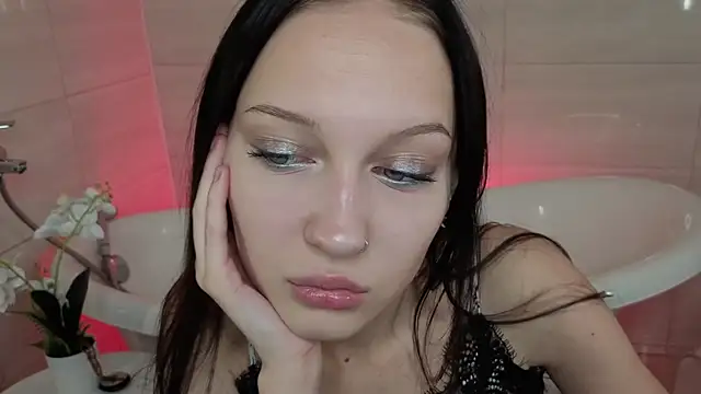 EclipSeaa online show from November 2025 10:27:01 AM