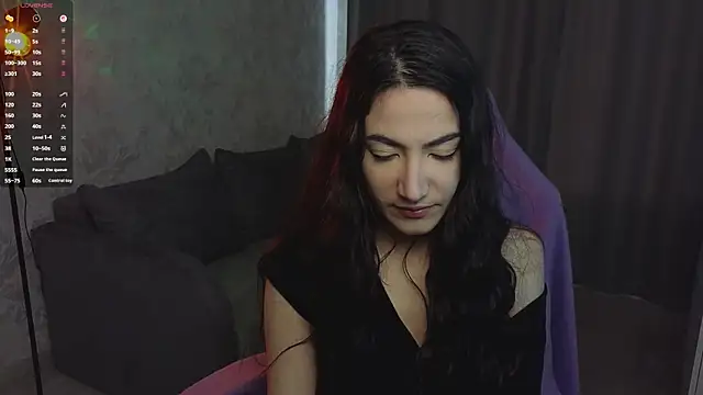 Mulan Lo online show from April 2026 09:13:01 AM