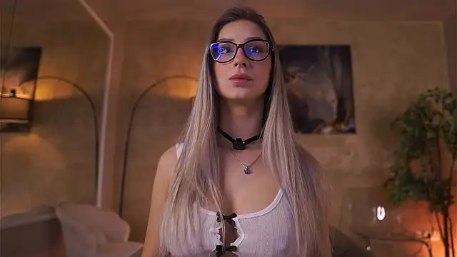 MaddieBryggs online show from February 2026 10:03:02 AM