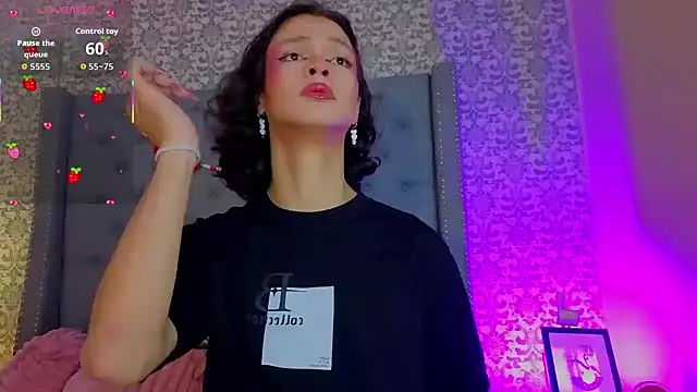 Snapshot of Indi_rave chatting on February 2026 01:11:01 PM Indi rave online show from February 2026 01:11:01 PM