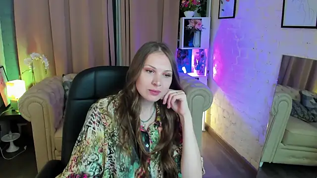 Alma Diaz online show from October 2025 05:44:02 AM