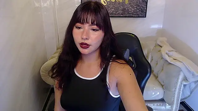 Afrodita Wild v online show from March 2026 01:11:01 PM