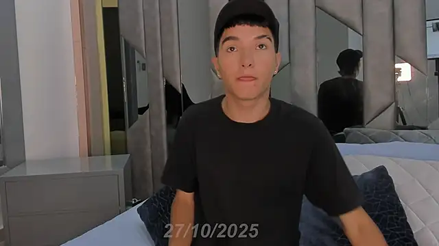 Snapshot of Dallen_Grant chatting on October 2025 12:09:02 PM Dallen Grant online show from October 2025 12:09:02 PM