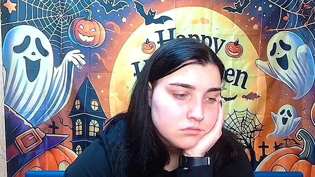 Snapshot of ScarletCargo chatting on October 2025 06:06:02 AM ScarletCargo online show from October 2025 06:06:02 AM