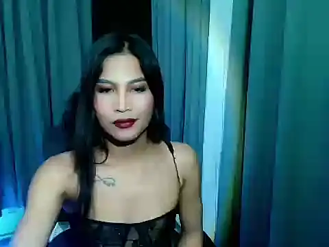 Snapshot of YourPrettyBella_TS chatting on February 2026 10:58:02 PM YourPrettyBella TS online show from February 2026 10:58:02 PM