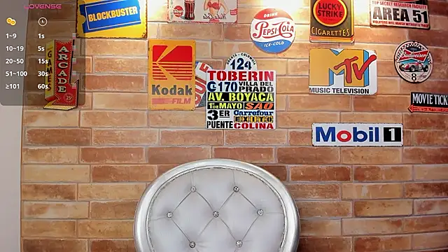 Snapshot of foxy_sharlotte chatting on February 2026 06:08:02 PM foxy sharlotte online show from February 2026 06:08:02 PM