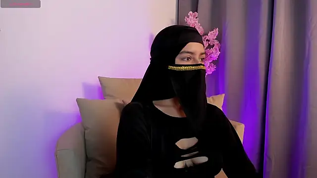 shaima   online show from April 2026 10:51:02 PM