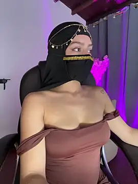 Snapshot of shaima__ chatting on June 2026 08:08:02 PM shaima online show from June 2026 08:08:02 PM