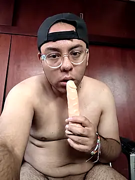 Fernandperez21 online show from February 2026 11:34:02 PM