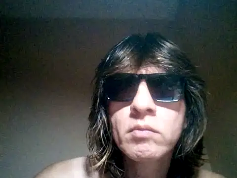 Snapshot of Robbie_78 chatting on March 2026 01:22:01 AM Robbie 78 online show from March 2026 01:22:01 AM