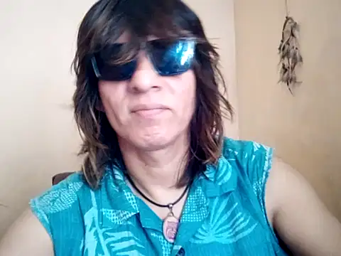 Snapshot of Robbie_78 chatting on April 2026 06:20:01 PM Robbie 78 online show from April 2026 06:20:01 PM