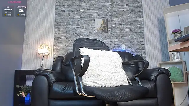 Snapshot of zack_joness18 chatting on February 2026 04:33:02 AM zack joness18 online show from February 2026 04:33:02 AM