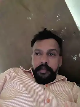 Snapshot of Hot-boss15 chatting on May 2026 06:32:01 AM Hot-boss15 online show from May 2026 06:32:01 AM