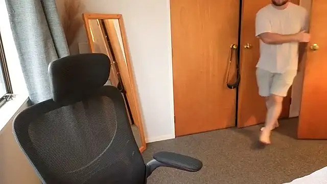 Snapshot of john_clarisa chatting on April 2026 05:30:01 AM john clarisa online show from April 2026 05:30:01 AM