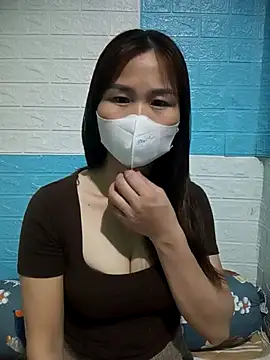 Donatella28 online show from April 2026 02:36:02 PM