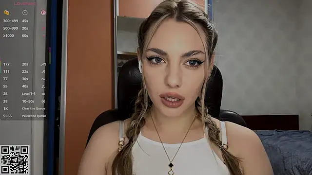 IlanaLafferty online show from December 2025 07:10:01 PM